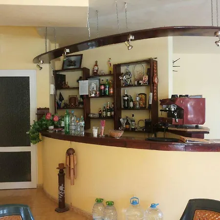 Хотел семеен метеора Приморско