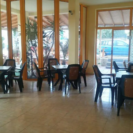 Хотел семеен метеора Приморско